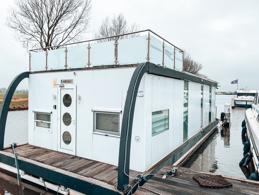 Homeboat Nieuwpoort: Unique stay at our Belgian Coast